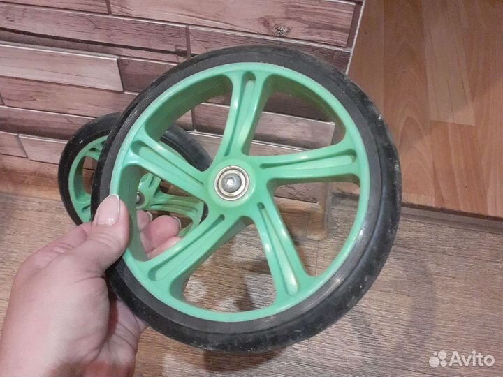 Колесо от самоката