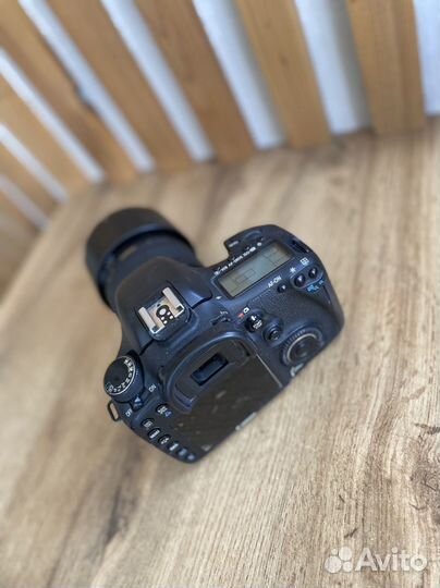 Зеркальный фотоаппарат canon 7d