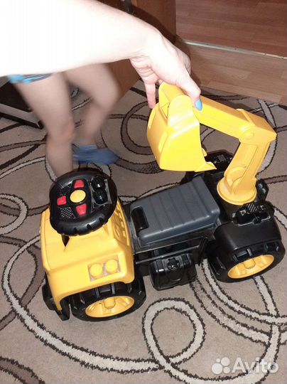 Трактор новый