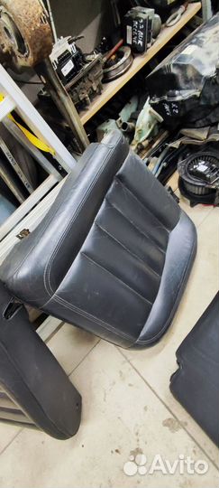 Задние сидения Volkswagen Touareg 7L