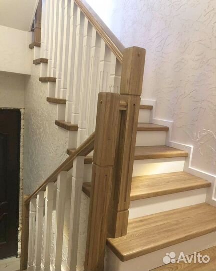 Лестница из дуба,ясеня,лиственницы