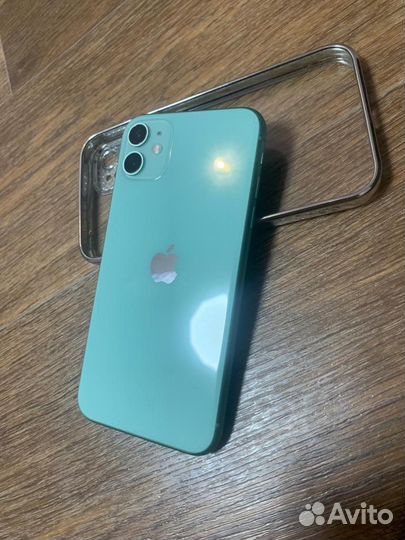 iPhone 11, 64 ГБ