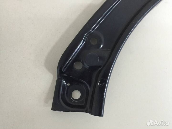 Кронштейн фар левый Volkswagen Polo Mk6 2020