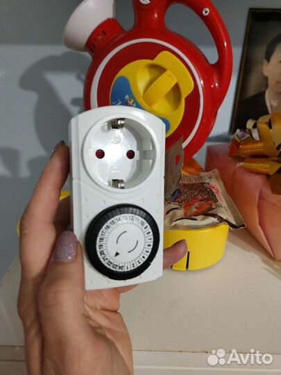 Таймер для аквариума, корм для рыбок,фильтр