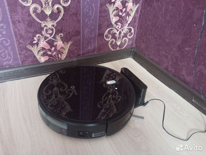 Робот пылесос