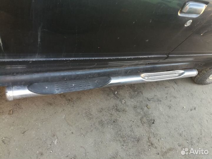 Пороги Ford Explorer 2000 года