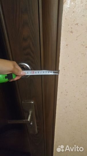 Продам входную дверь б/у