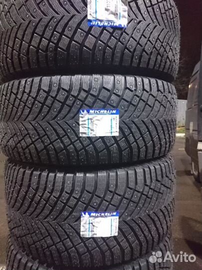 Michelin X-Ice North 4 SUV 285/45 R22 114T