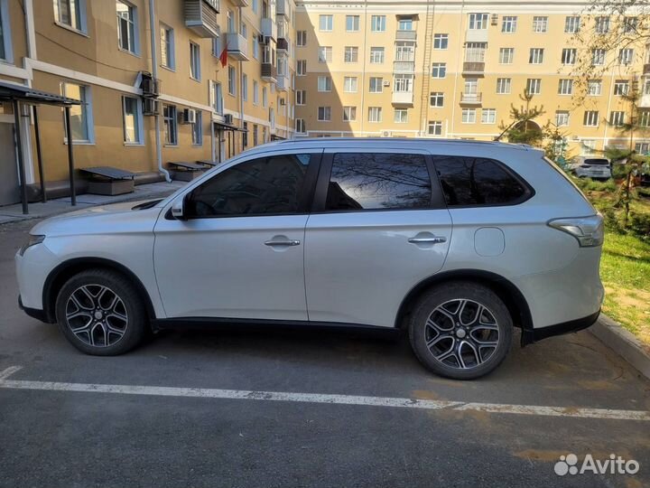 Mitsubishi Outlander 2.4 CVT, 2014, 185 000 км