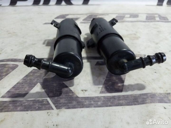 Форсунка омывателя фар левая Audi A4 B8