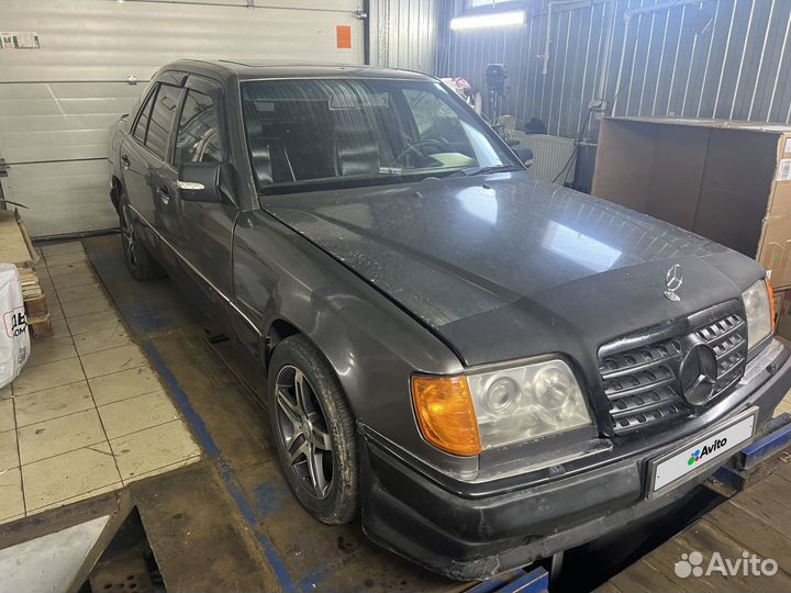 Mercedes-Benz W124 2.3 МТ, 1989, 260 000 км