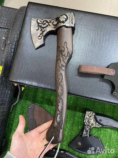 Подарок мужчине топор