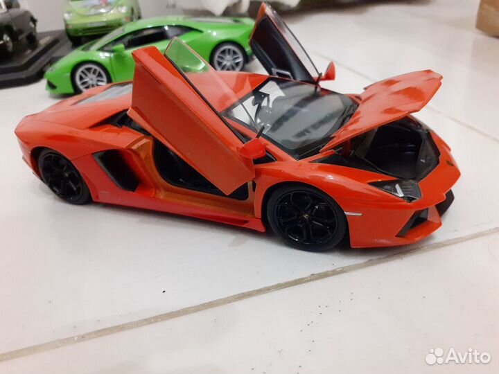 Lamborghini Aventador Welly 1/24