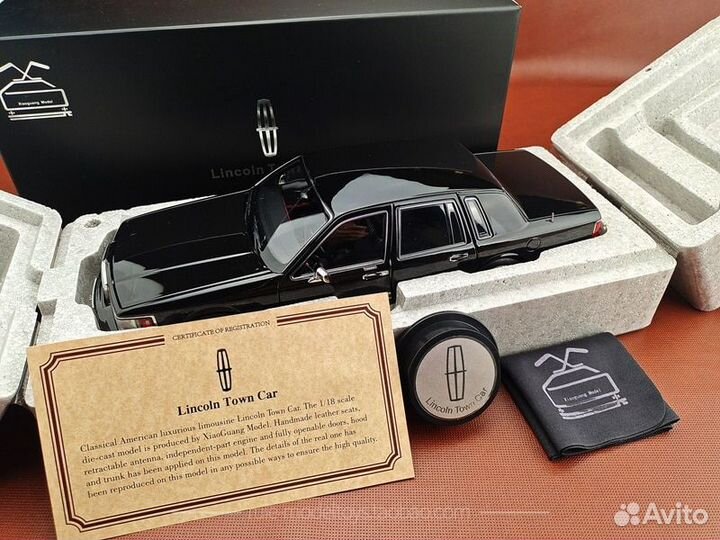 1991-1992 Lincoln Town Car 2 (FN36) 1/18