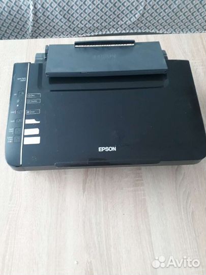 Цветной лазерный принтер epson