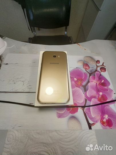 Samsung Galaxy A7 (2017) SM-A720F/DS, 3/32 ГБ