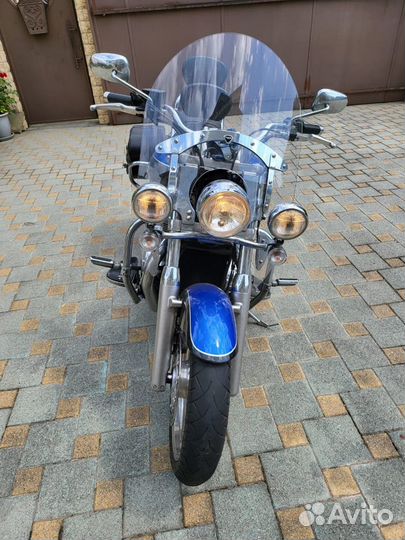 Triumph thunderbird