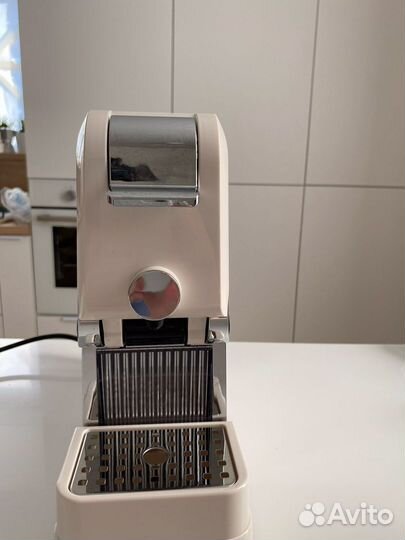 Капсульная кофемашина squesito