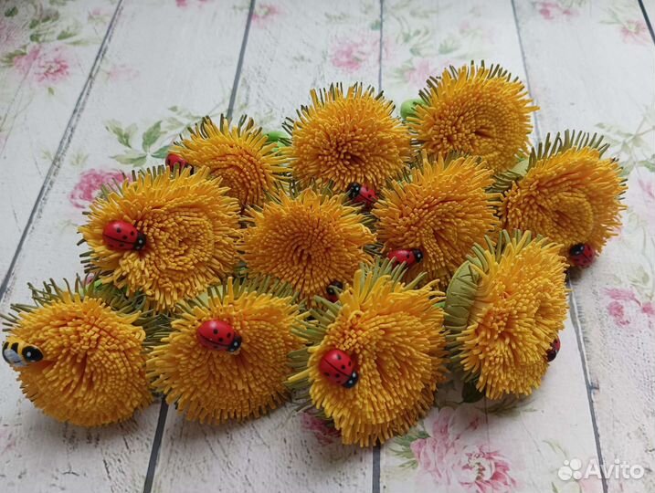 Одуванчики на резиночках