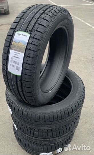 Yokohama BluEarth-XT AE61 225/55 R18 98V