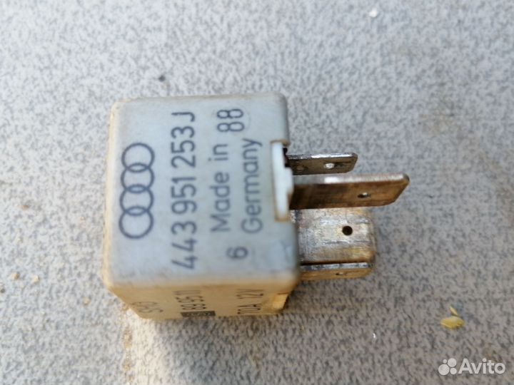 Реле 213 443951253J Audi 80/90 VW Passat B5