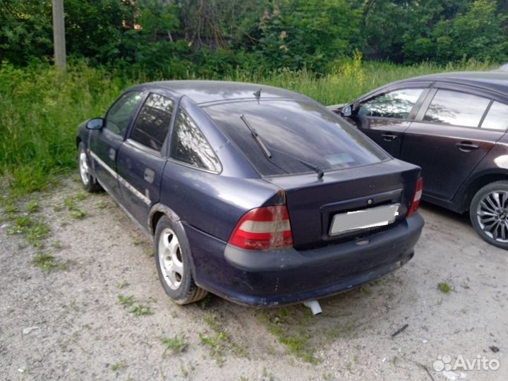 Opel Vectra 1.8 МТ, 1998, 390 000 км