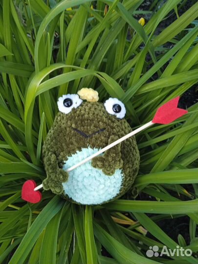 Лягушонок игрушка вязаная ручная работа брелок