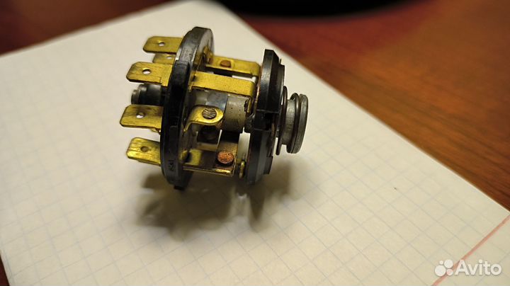 Контактная группа замка зажигания 8 контактов