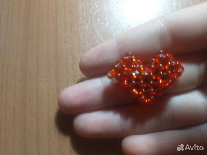 Фигурка сердца из бисера