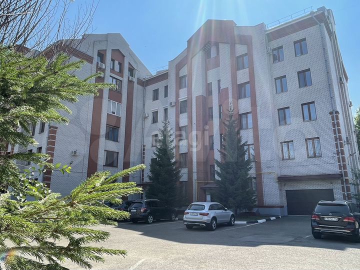 4-к. квартира, 140 м², 6/6 эт.