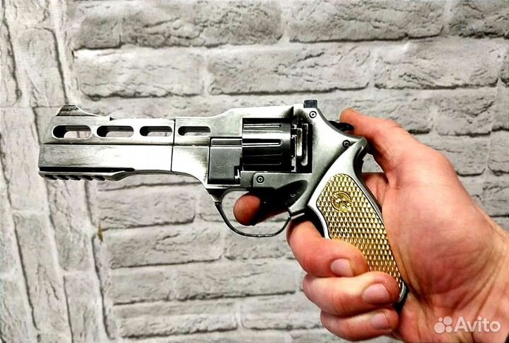 Набор пистолет Носорог с пистонами + 30 пачек