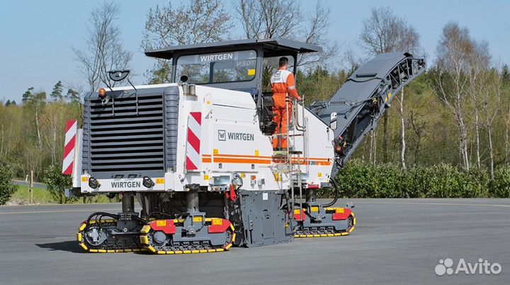 Услуги фрезы wirtgen W200