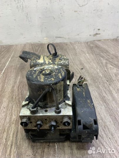 Блок abs Ford Fiesta хэтчбек 3-Х дв. kvja 2011