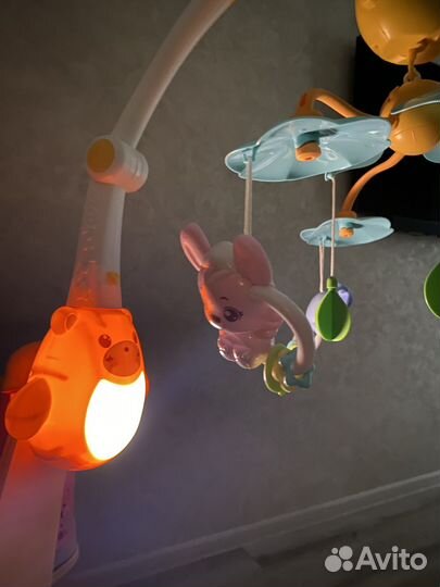 Мобиль на кроватку. Музыкальная карусель