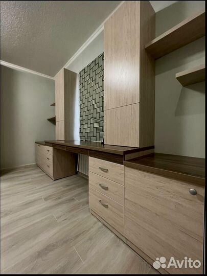 Детская учебная зона у окна по вашим размерам