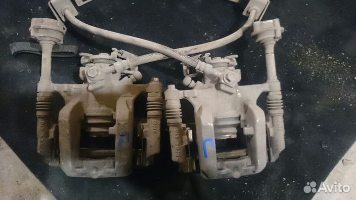 Задний тормозной суппорт на опель астра Джей