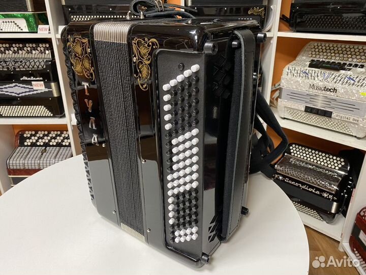 Баян Тула-210