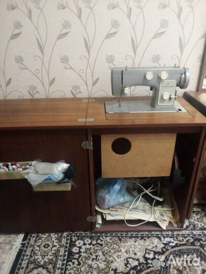 Швейная машинка