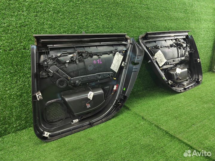 Обшивки здних дверей с шторками Audi A6 C6 4F дефе