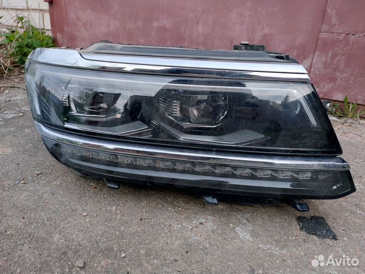 Фара правая Full Led Volkswagen Tiguan 2
