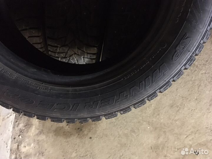Dunlop SP Winter Ice 02 185/65 R15 92T