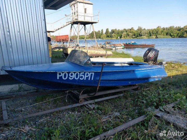 Продаю Обь с мотором