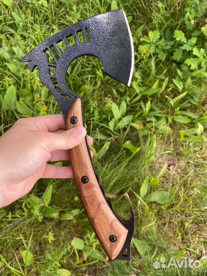 Топор в подарок