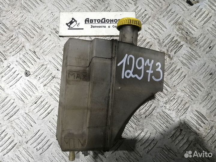 Расширительный бачок Nissan Note E11, Tiida C11