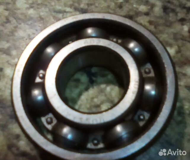 Подшипник 305