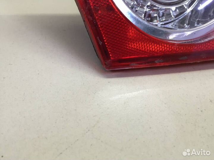 Фонарь задний внутренний левый Volkswagen Passat B