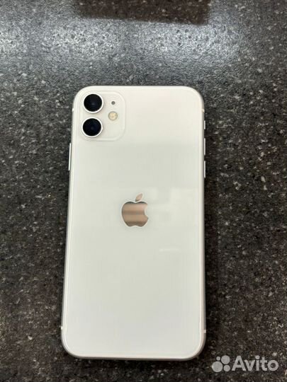 iPhone 11, 64 ГБ