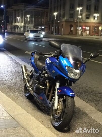 Kawasaki zr-7s