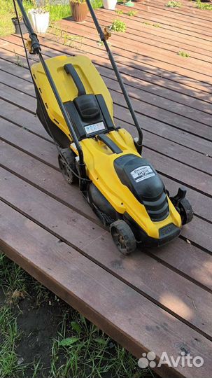 Газонокосилка электрическая