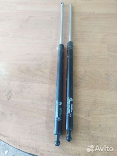 Амортизаторы багажника ваз 2111